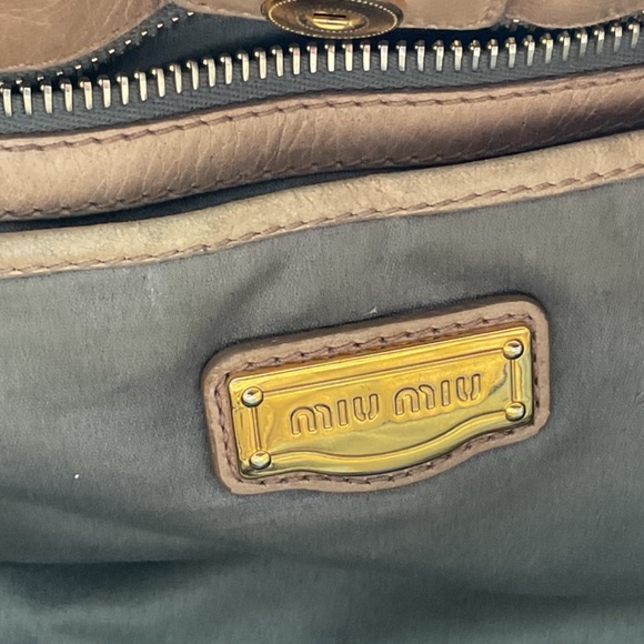Miu miu purse authentic - Picture 2 of 3